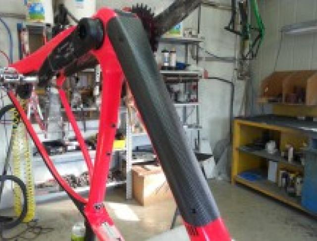 protezione in carbonio fatta su misura