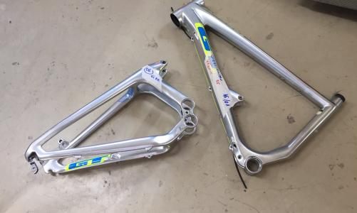 traingolo e carro - strato superficiale saltato in più punti