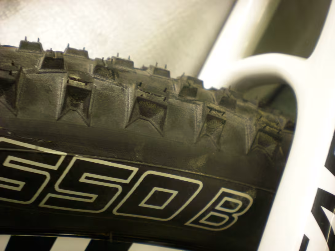 archetto superiore modificato per ruote da 27,5 pollici